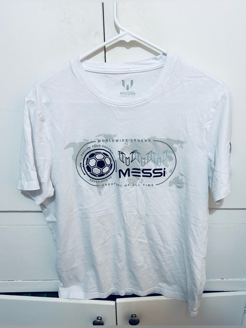 Messi shirt size womens medium